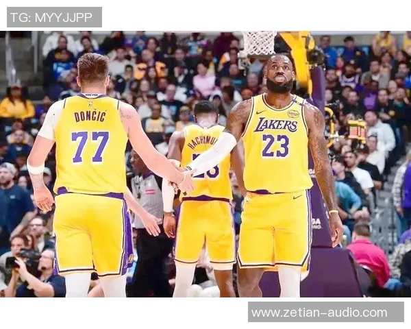 骑士与76人激战全场录像回顾11月3日精彩瞬间分析